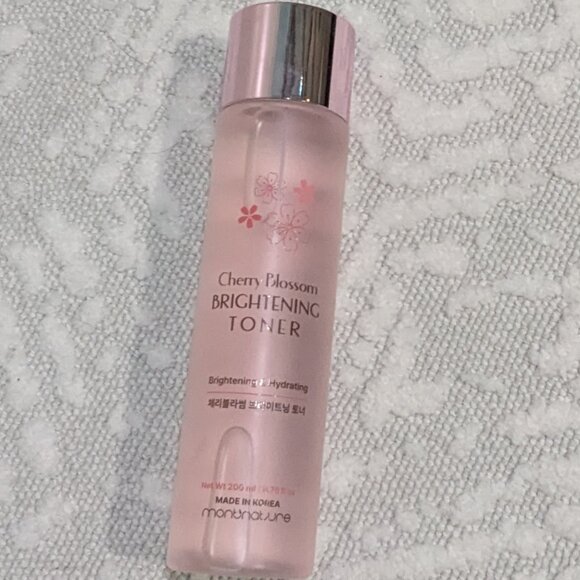 Pink Korean Skincare Bundle - Picture 11 of 12